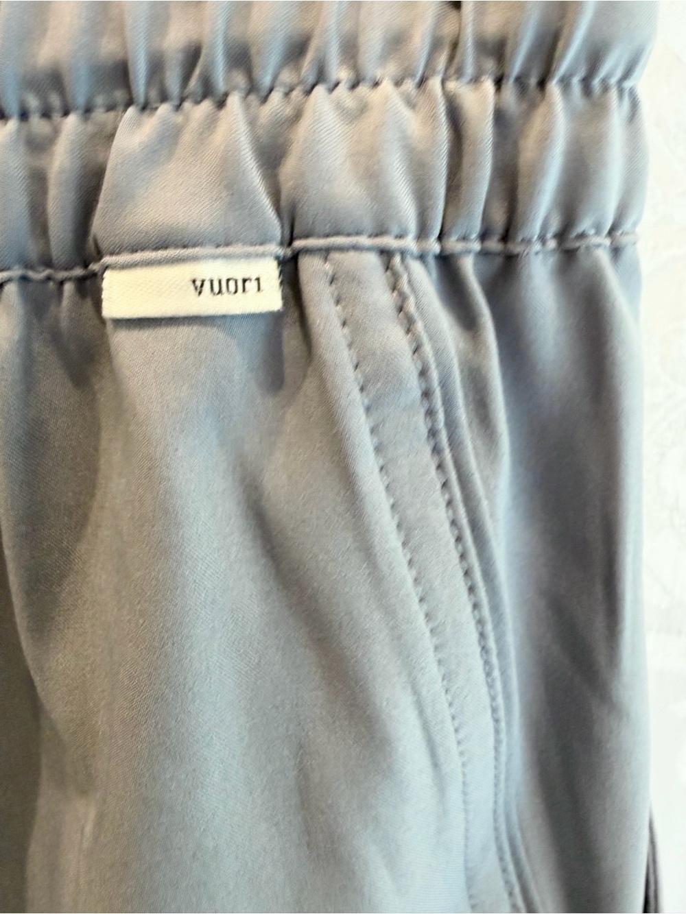 Vuori Gray Track Jogger Pants Women’s XS - Picture 3 of 4